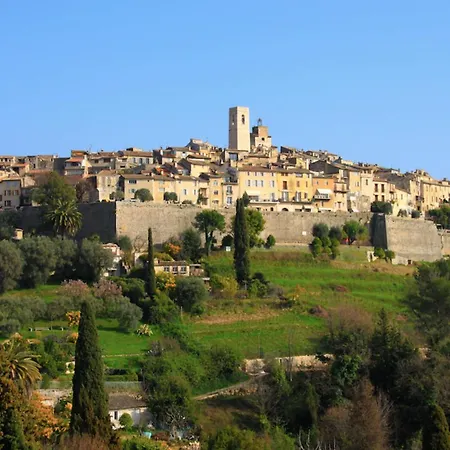 Beautiful In A With Swimming Pool * Villeneuve-Loubet