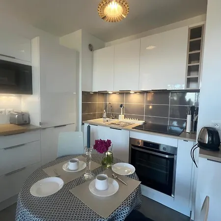 Appartement Beautiful In A With Swimming Pool Villeneuve-Loubet