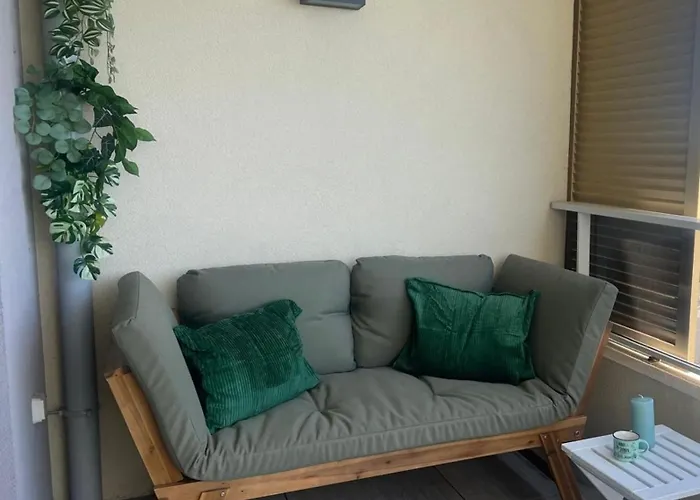 Apartament Beautiful In A With Swimming Pool *